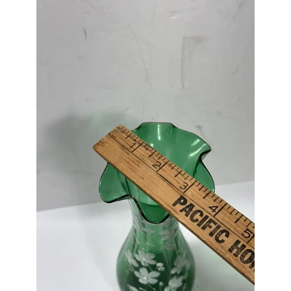Antique Hand Blown Emerald Glass Vase Moser? Painted Enamel‎ Ruffled Edge 9.5”